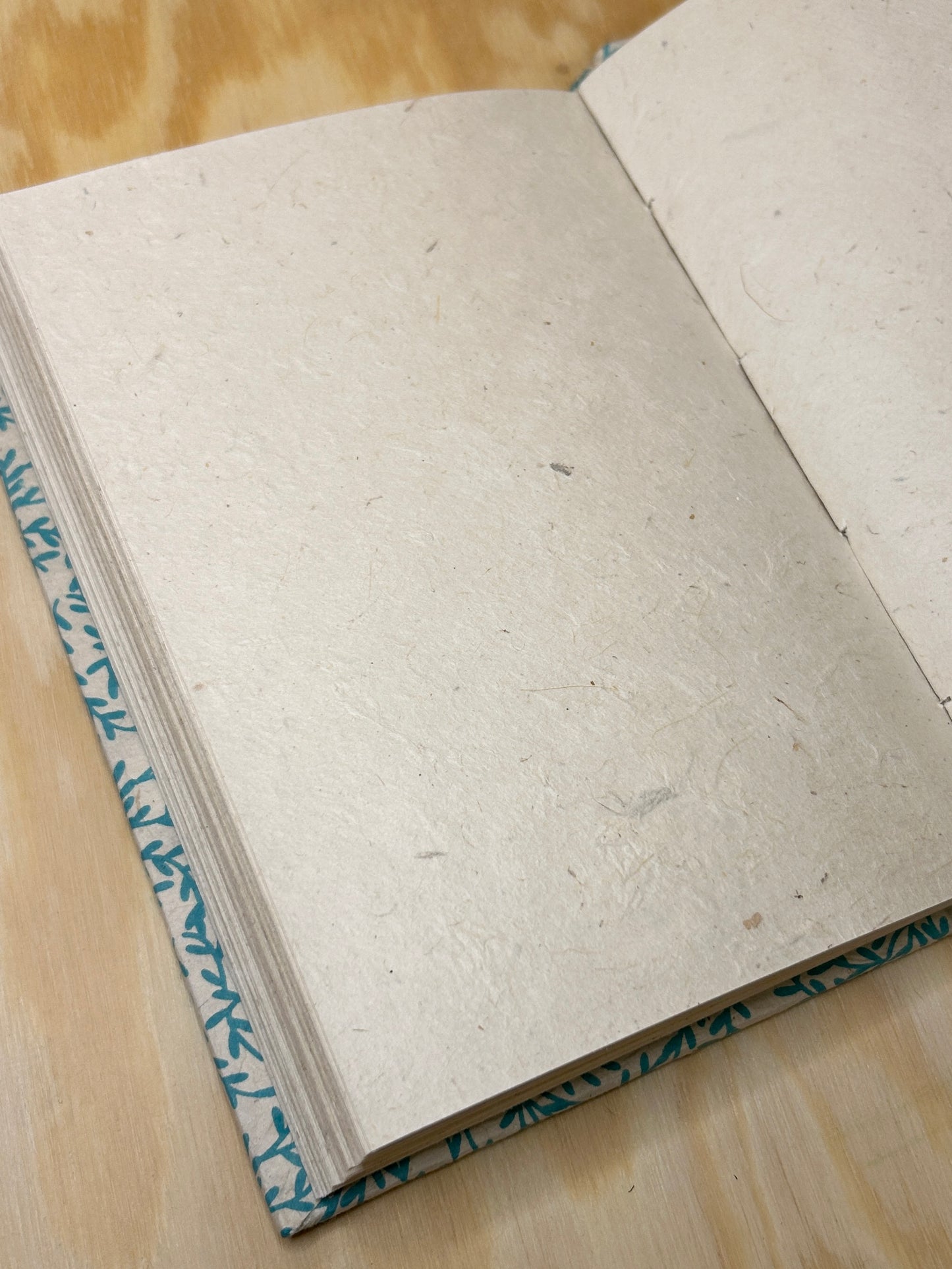 Håndlaget Ekata notatbok hardcover A5 med motiver