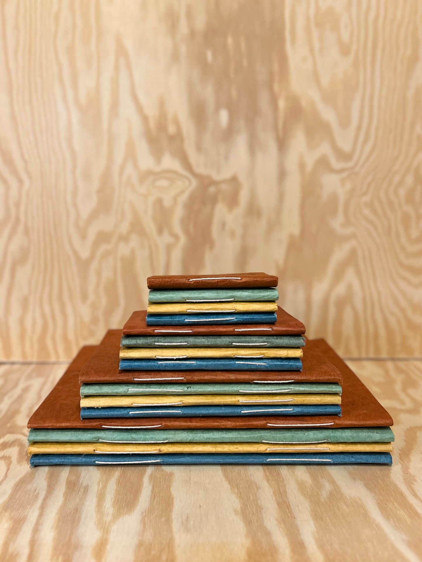 Håndlaget Ekata notatbok softcover A3, A4, A5 og A6