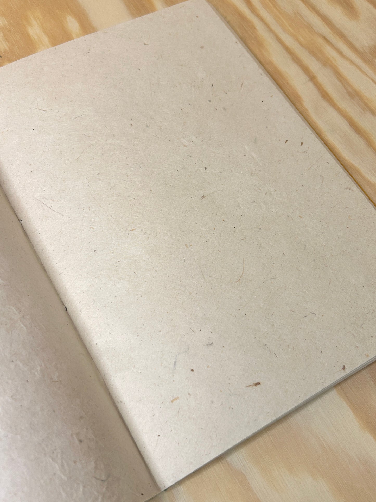 Håndlaget Ekata notatbok softcover A3, A4, A5 og A6
