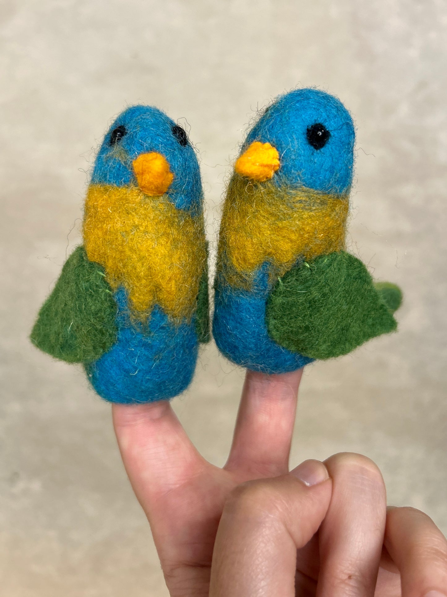 Fingerdukke fugl