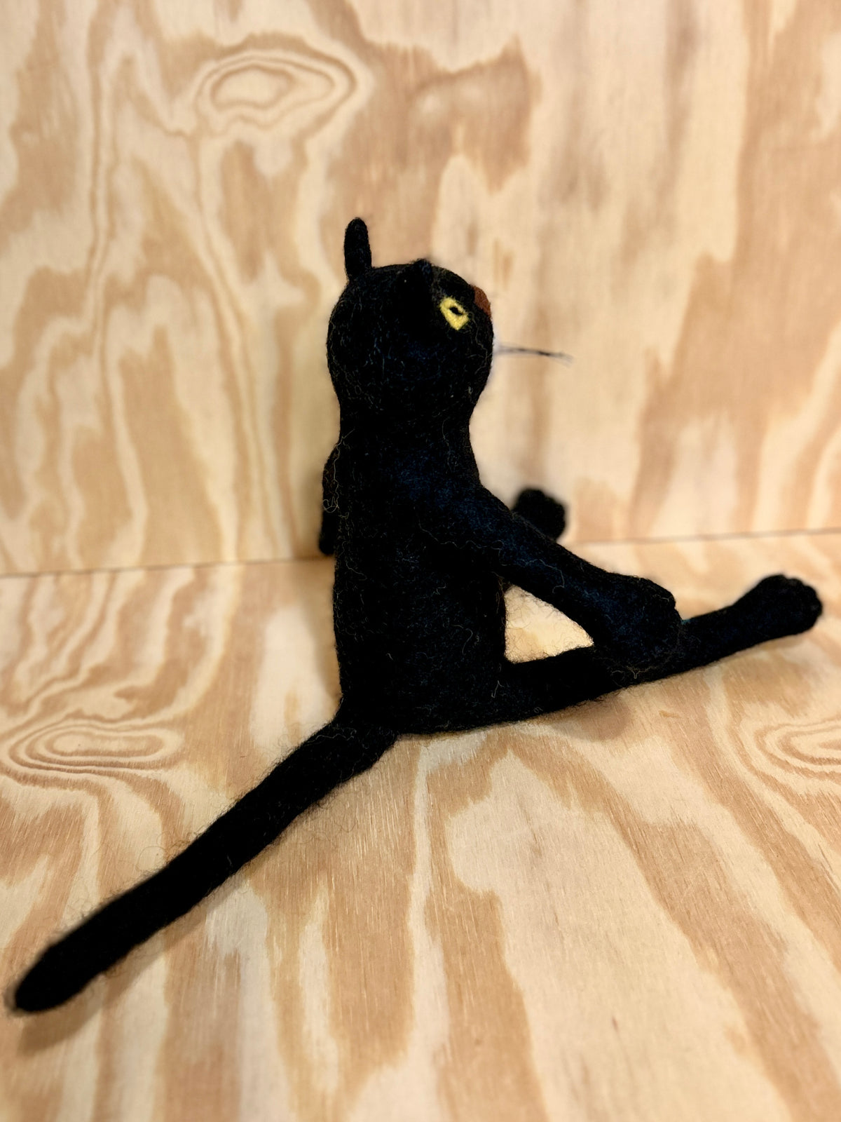 Sittende katt (sort)