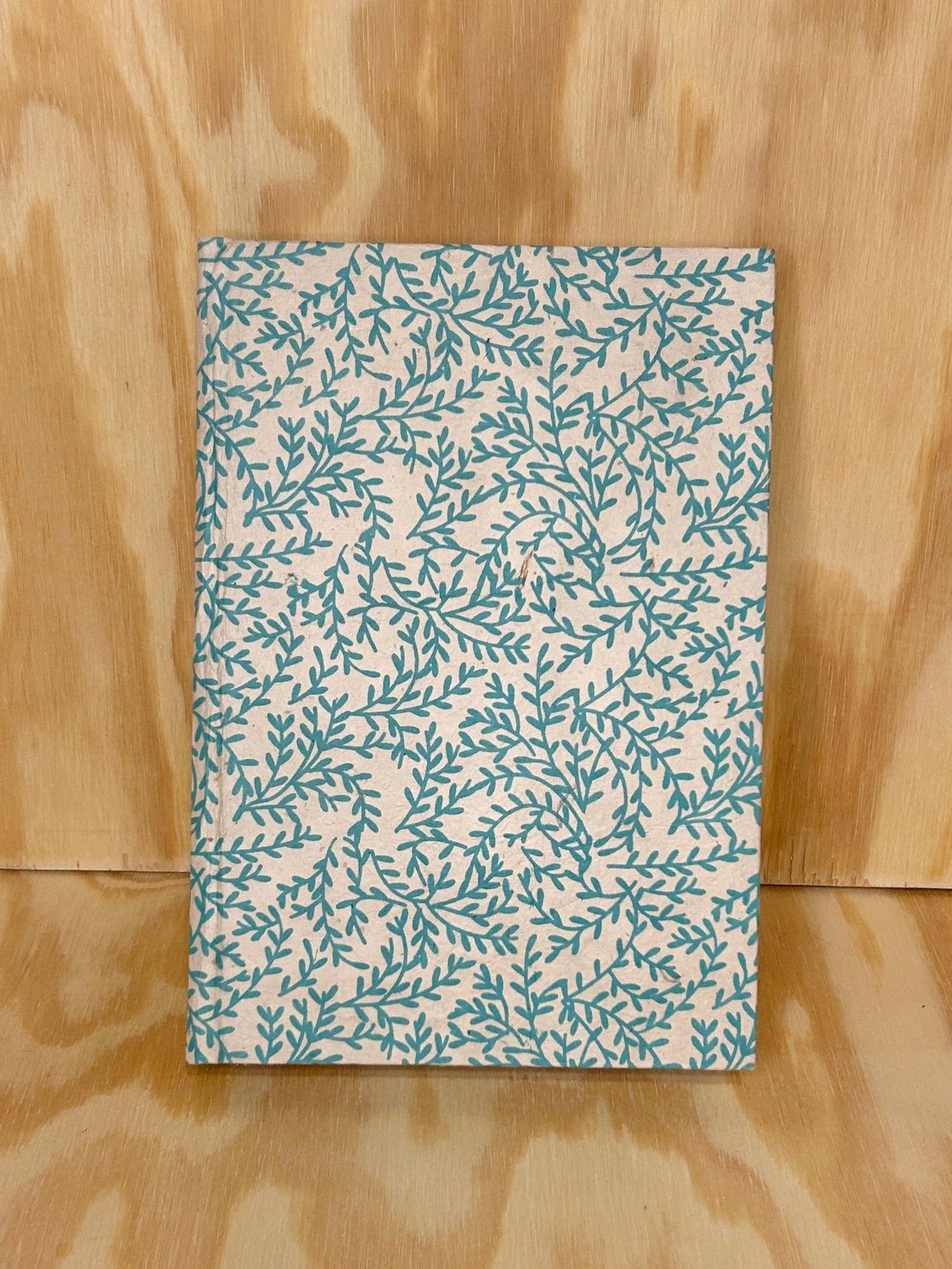 Håndlaget Ekata notatbok hardcover A5 med motiver
